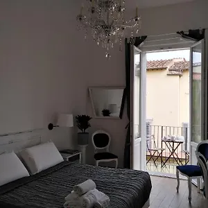 In San Frediano Bed & Breakfast